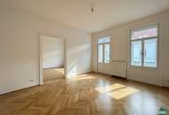 ERSTBEZUG NACH SANIERUNG | Traumhafte 4-Zimmer Altbauwohnung mit zwei Balkonen