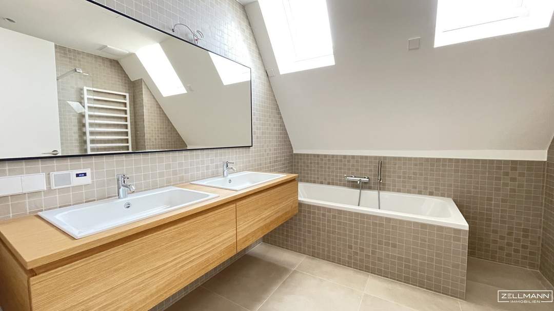 Stilvolles Dachgeschoss mit Loggia &amp; Terrasse – Luxuswohnen in 1010 Wien | ZELLMANN IMMOBILIEN