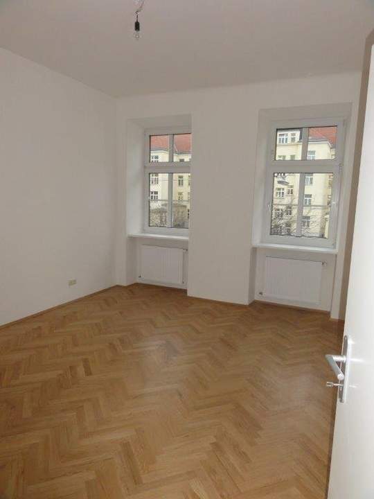 Sanierte 4-Zimmer Altbauhauptmiete Nähe Hütteldorferstraße!