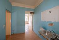 ++H7++ Sanierungsbedürftiger Altbau-Charme: 2-Zimmer mit Gestaltungsspielraum!