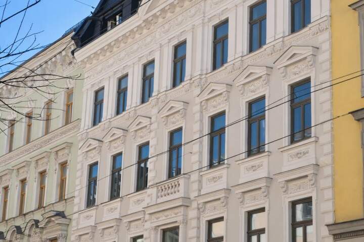 Revitalisiertes Altbaujuwel – alles, was das Herz begehrt! 3-Zimmer-Wohnung mit Klimaanlage, Terrasse, Luftwärmepumpe &amp; edler Ausstattung mit Fischgrätparkett – überzeugen Sie sich selbst, Wohnung-kauf, 409.000,€, 1160 Wien 16., Ottakring