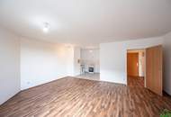 Gepflegte 2-Zimmer-Wohnung mit Küche nahe Sonnwendviertel