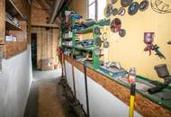 Sanierungsbedürftiger Bauernhof mit Hobby-Autowerkstatt in idyllischer Lage