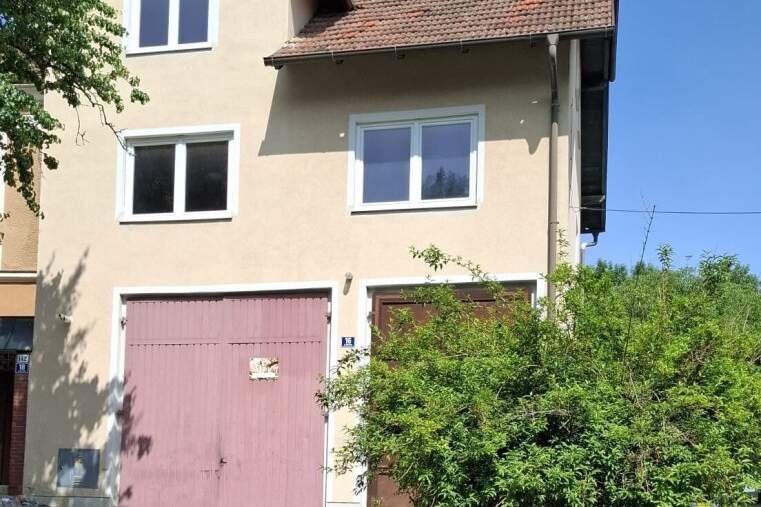 Stockhaus mit Groß-Garage - viele Nutzungsmöglichkeiten!, Haus-kauf, 95.000,€, 3710 Hollabrunn