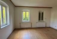 Einfamilienhaus mit viel Platz, sonnigem Garten, Terrasse und Nebengebäude!