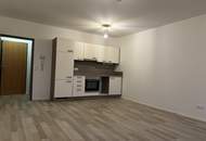 Unbefristete, helle, gut eingeteilte Mietwohnung mit kleinem Balkon, in Zentrumsnähe