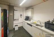 Bürotrakt in perfekter Lage im Linzer Hafengebiet zu vermieten! Außenlagerfläche optional anmietbar!