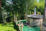 Eine Einzigartige Liegenschaft mit Schwimmteich für Wasserliebhaber