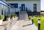 TRAUMHAUS MIT POOL, GARTEN, TERRASSE & GARAGE IN RUHIGER LAGE IM WEINVIERTEL!