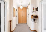 Perfekter Grundriss & ruhige Lage Nähe Spitz | 2-Zimmerwohnung mit ebenerdiger Garage | sanierungsbedürftig