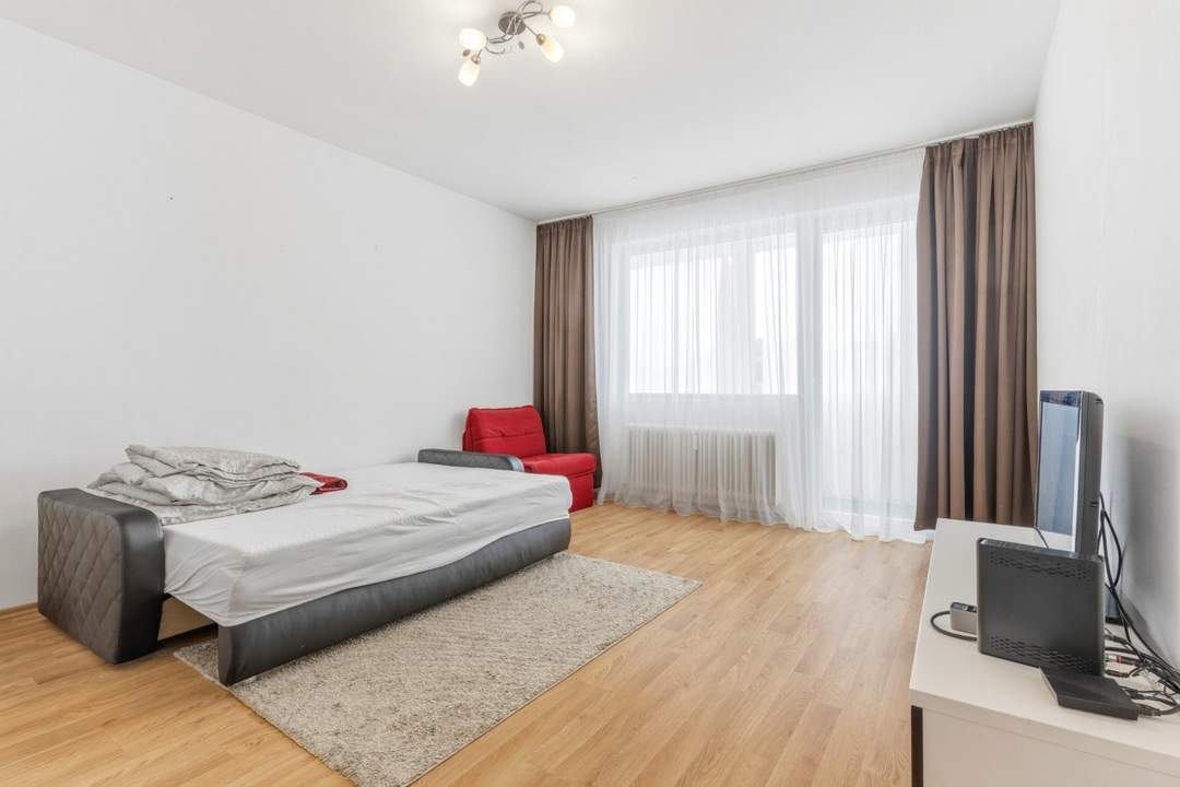 ***BESTBIETERVERFAHREN*** Praktische 2-Zimmer-Wohnung mit Wintergarten und Carport