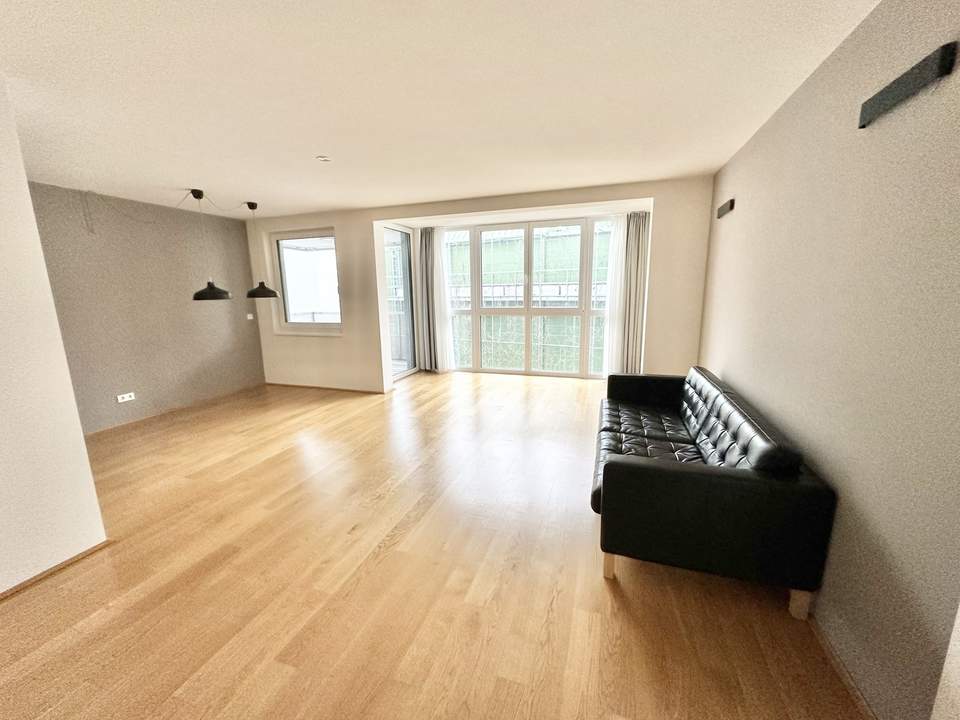 Spektakuläre 2-Zimmer-Wohnung mit lichtdurchflutetem Wohnbereich und großzügigem Balkon