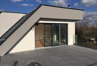 Schönste Aussicht und Komfort, weil Dachgeschoss und Grünruhelage // Beautiful view and comfort, top-floor apartment in a quiet, green location //