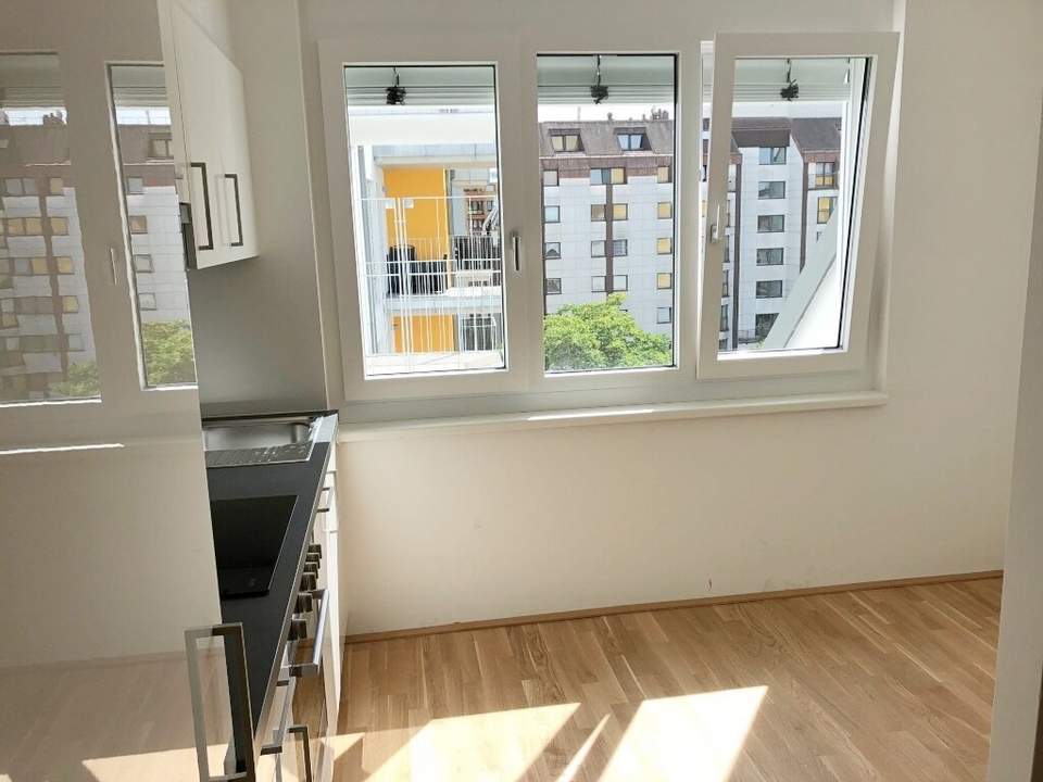 2-Zimmer Dachgeschoss Wohnung! Top-Ausstattung!