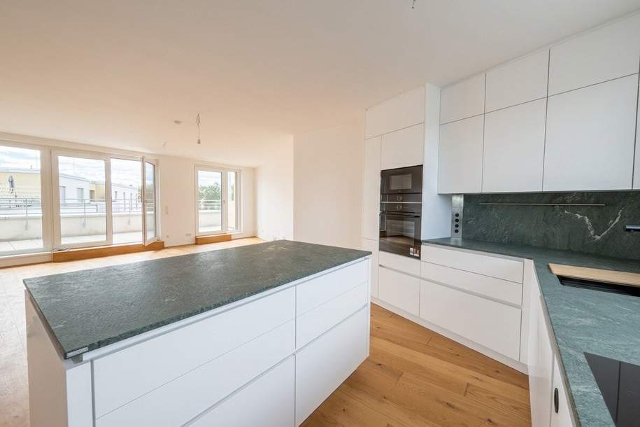 Exklusive Dachgeschoßwohnung mit Traumküche &amp; Sonnenterrasse | Erstbezug | Zentrale Lage zwischen Innenstadt und Bahnhof | Tiefgaragenplatz anmietbar, Wohnung-miete, 1.630,00,€, 2700 Wiener Neustadt(Stadt)