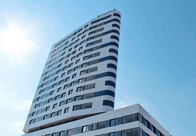 Skytower: 2-Zimmer mit Loggia auf 76 m2 WNFL plus optionaler Stellplatz (derzeit gut vermietet)!
