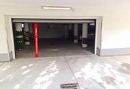 Kleiner, spezieller Garagenplatz für Kleinautos und/oder Motorräder