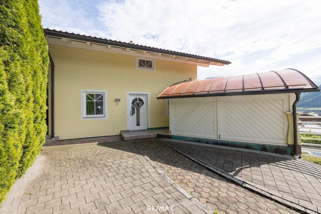 "Zentral &amp; Ruhig – Wohnen in St. Johann" - Einfamilienhaus zum Kauf!