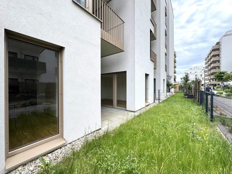 2-Zimmer Gartenwohnung mit Flair - Über 3 Meter hohe Decken