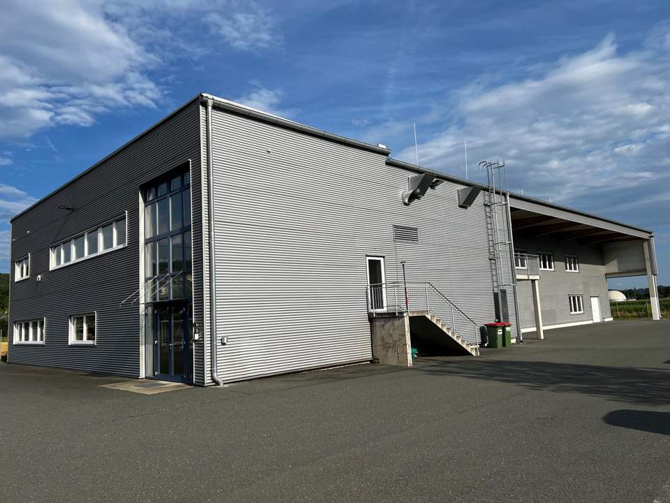 Gewerbeflächen ab Euro 6,- pro m2 zu vermieten