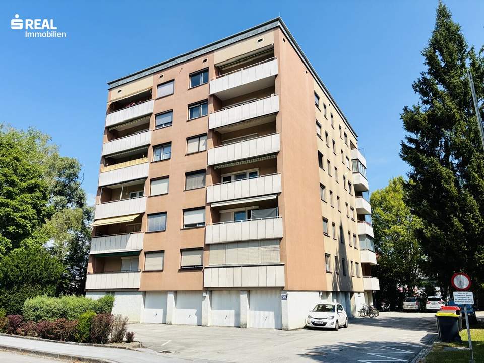 Geräumige 4-Zimmer-Wohnung mit Loggia in Gnigl