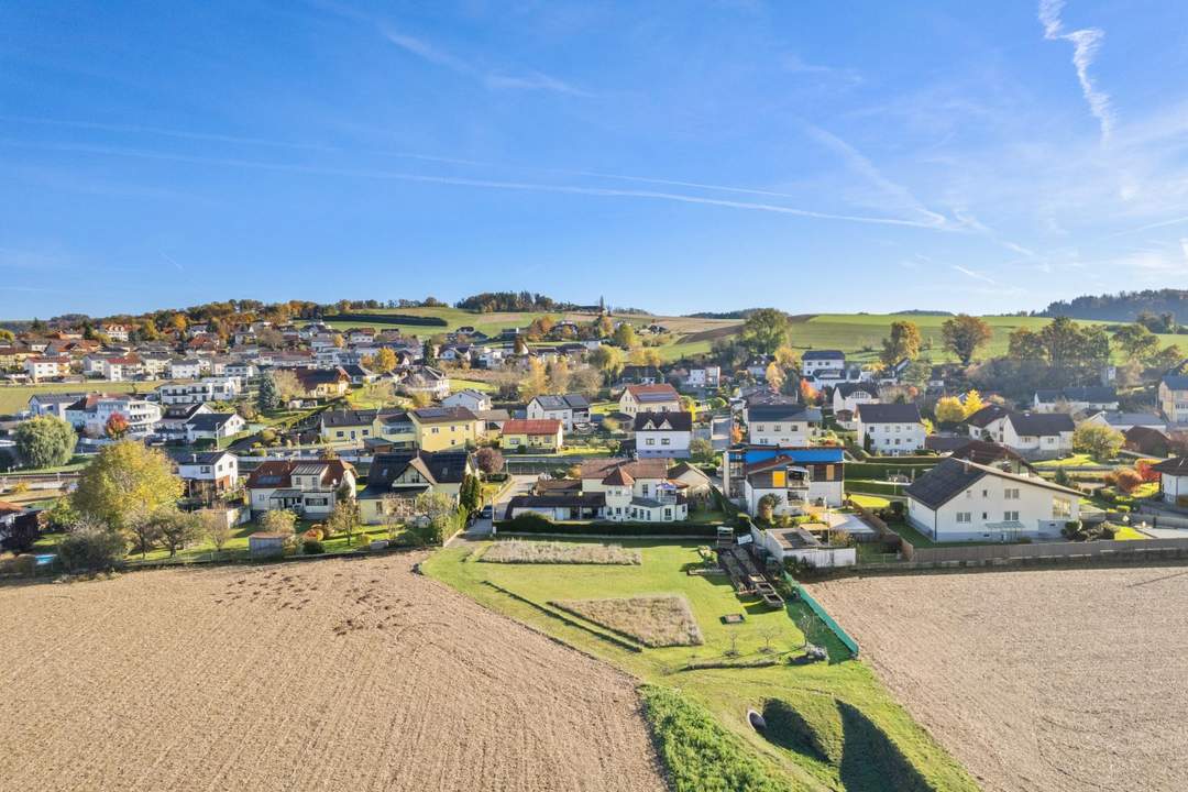 1. Reihe Feldblick - Zuhause in Siedlungslage!