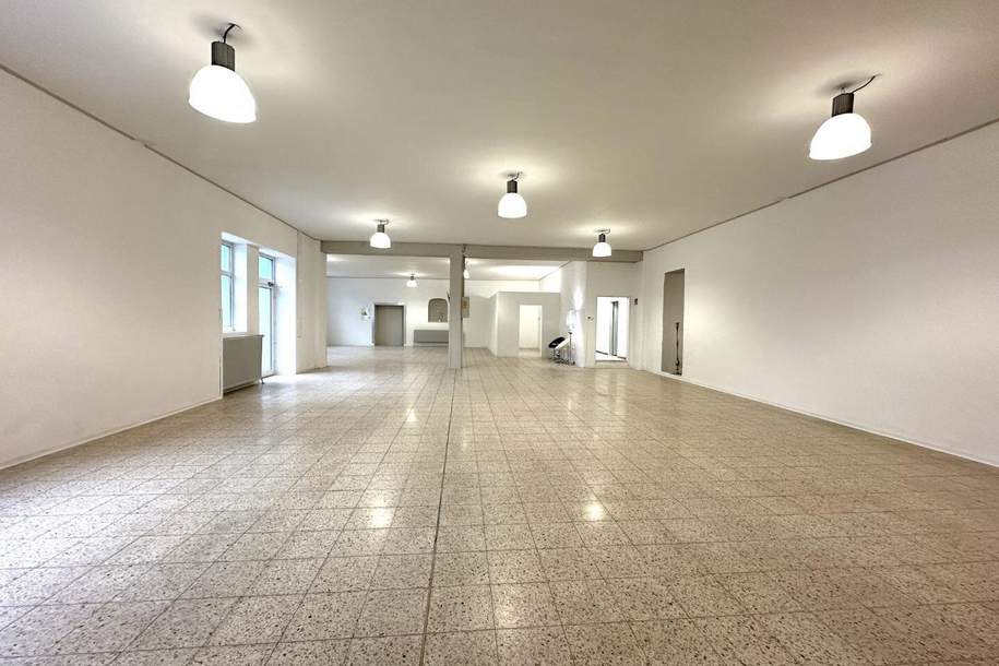 ***Gewerbefläche mit 240m² Ehemaliger Einkaufsmarkt , sofort verfügbar - Top 1***, Gewerbeobjekt-miete, 2.056,00,€, 8712 Leoben