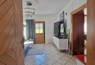 Gepflegter Vierkanthof mit Nebengebäude und eigenem Wald im idyllischen Südburgenland.