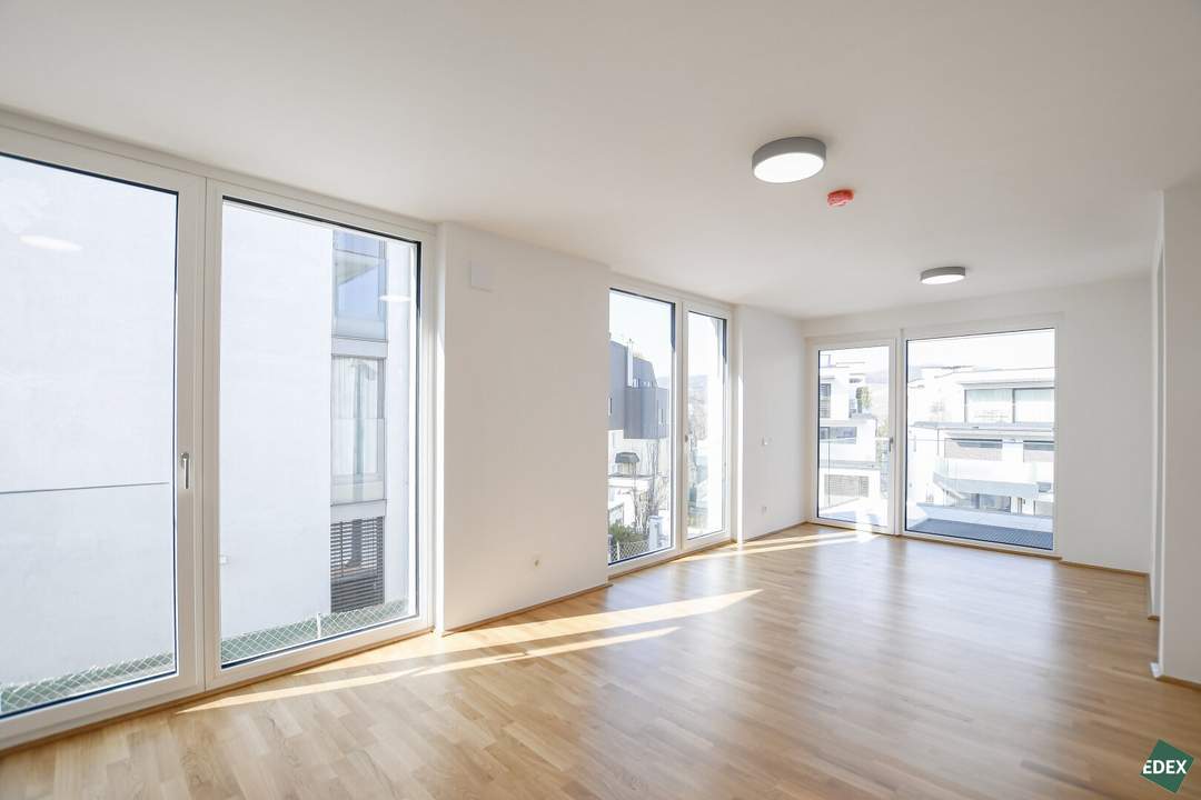 Erstbezug: Schöne 3-Zimmer-Wohnung mit Balkon