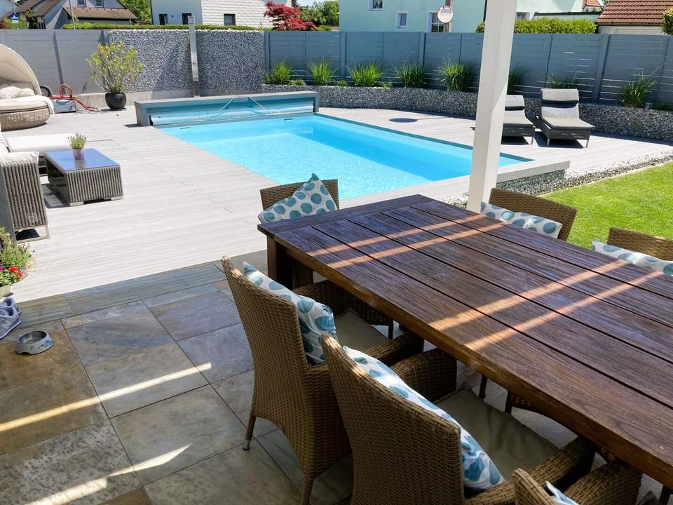 MODERNES TRAUMHAUS mit POOL & WELLNESSBEREICH / ZENTRUMSNAHE RUHIGE SIEDLUNGSLAGE / SACKGASSE