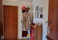 GERÄUMIGE, SEHR GEPFLEGTE WOHNUNG MIT GRÜNBLICK; INKLUSIVE WOHNRECHT