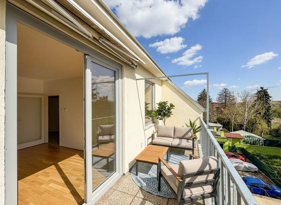 Sonnige DG-Wohnung mit Weitblick und Terrasse - Wohlfühlfaktor!