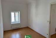 Dachgeschosswohnung mit Freifläche! - 3 Zimmer - Hofruhelage - U6 Nähe