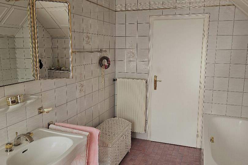 renovierungsbeduerftiges