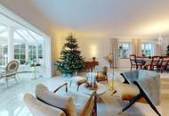 Elegante Villa in idyllischer Wienerwaldlage mit Pool und großem Garten