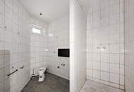 ++Q16++ Renovation-needed 2-room old building flat, lots of potential