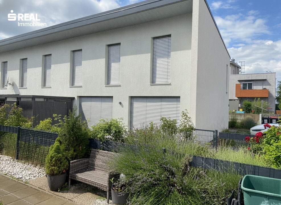 Moderne Doppelhaushälfte in Königstetten