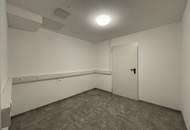 UNBEFRISTETES Eck-Geschäftslokal direkt gegenüber Gymnasium Zehnergasse