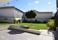 Eckreihenhaus mit Garten und Carport