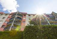 Drei-Zimmer-Wohnung mit Loggia und Einbauküche zu verkaufen