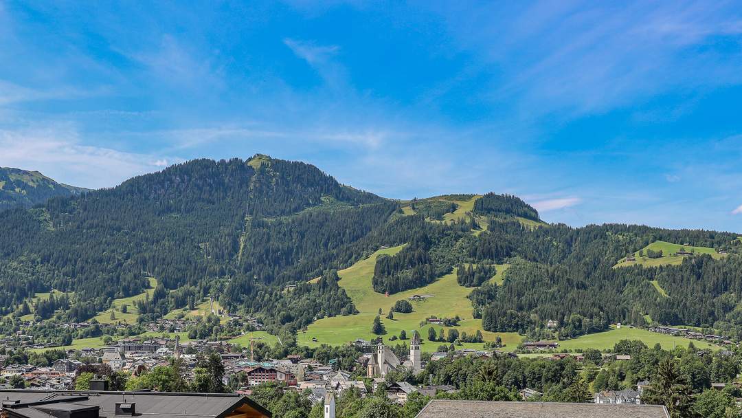 Exklusive Dachgeschosswohnung mit einzigartigem Blick über Kitzbühel