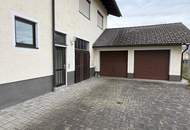 „Geräumiges Zweifamilienhaus mit Garten in ruhiger Lage von Munderfing“