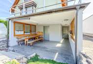 Modernes Einfamilienhaus mit Pool und Photovoltaik