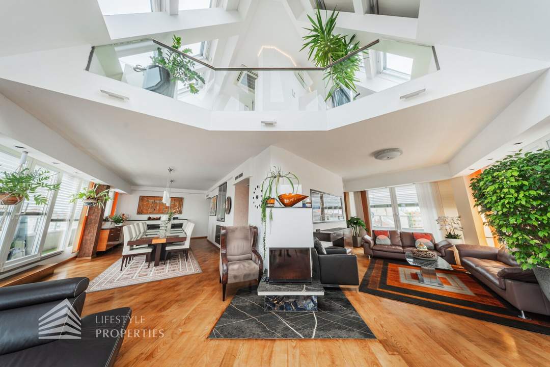 Luxuriöses Maisonette-Penthouse mit Privatgarage & hochwertiger Vollausstattung, Nähe Augarten