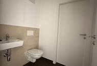 TOP CHANCE! TOLLES ZINSHAUSPAKET! NEU ERRICHTETES WOHN- und GESCHÄFTSHAUS DIREKT AM HAUPTPLATZ!