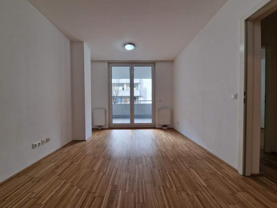 2-Zimmer-Wohnung mit großem Balkon in U1 Nähe - 5.OG!!