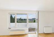 Lichtdurchflutete Dachgeschoßwohnung ohne Dachschrägen!!!