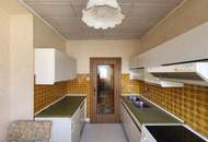 Entzückendes Haus, ebener Garten und viel Potential!