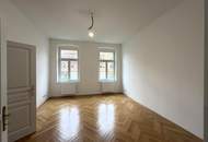 Neu sanierte Wohnung im Wiener Altbau // Newly renovated apartment in an old Viennese building //