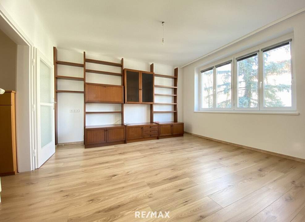 2 ZIMMER | separate ESSBEREICH | separate KÜCHE | ROTER BERG | WUNDERSCHÖNE GRÜNRUHELAGE